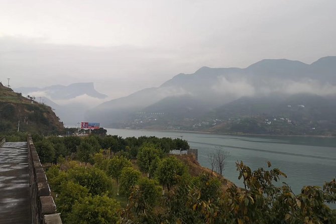 Yangtze River Cruise from Chongqing to Yichang Downstream in 4 Days 3 Nights - Night one at Chaotianmen Wharf
