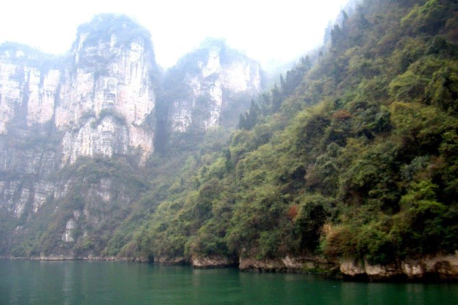 Yangtze River Cruise from Yichang to Chongqing Upstream in 5 Days 4 Nights - Boarding at Yichang’s Maoping Wharf