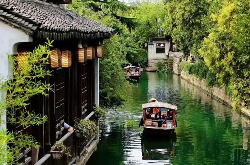 Yu Garden, Old Street, Bund & Zhujiajiao Water Town Bus Tour - Key points at a glance