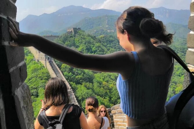 ZANBUS: Trip to the Mutianyu Great Wall Daily Departs at 8/9/10AM - Why Mutianyu works well for a Great Wall day