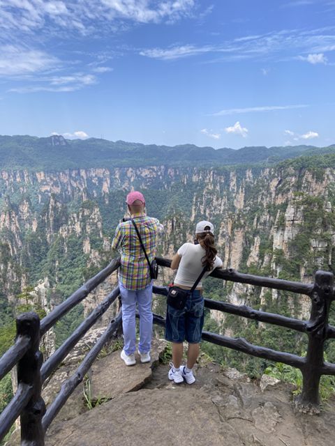 Zhangjiajie National Park: 2-Day Guided Tour w/ Glass Bridge - Crowds, timing, and what to pack