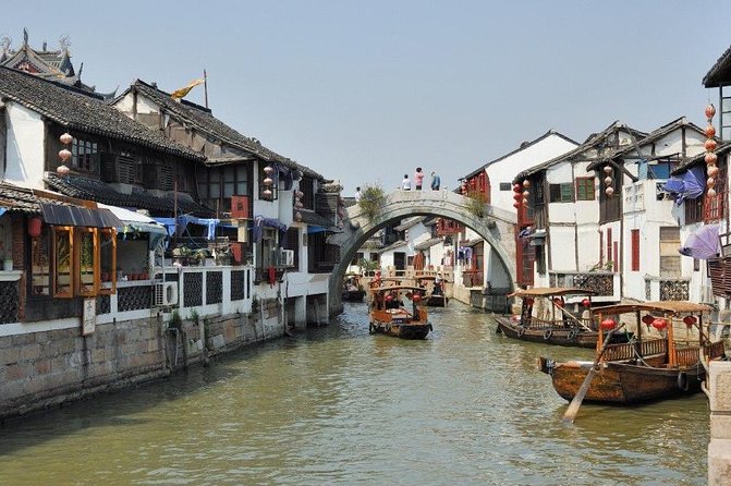Zhujiajiao Water Village Half Day Tour - The five-arch bridge and canal views